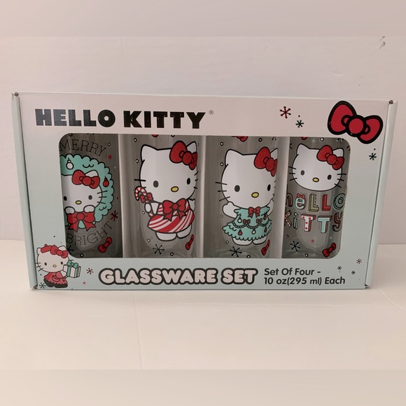 Hello Kitty Holiday Christmas Glass Cups - Picture 1 of 4